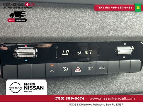 Used 2023 Mercedes-Benz Sprinter 3500 image 23