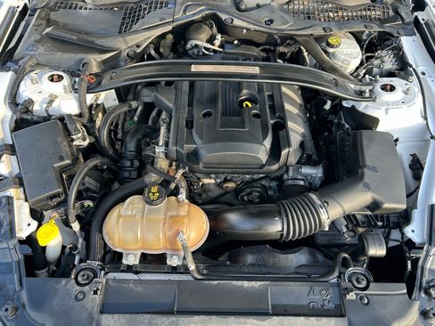 Used 2018 Ford Mustang EcoBoost image 27