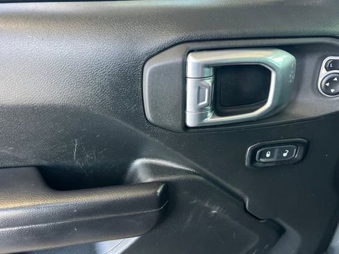Used 2021 Jeep Wrangler Unlimited Sport AWD/4WD image 8