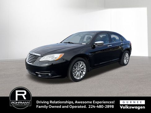 Used 2011 Chrysler 200 Limited image 1