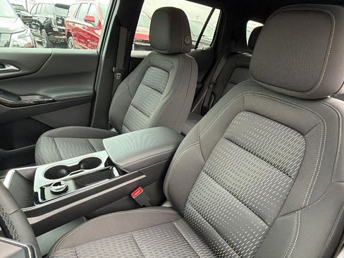 New 2026 Chevrolet Equinox LT w/ Safety and Technology Package FWD image 17