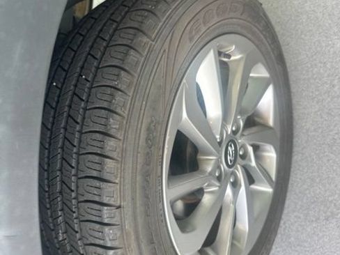 Used 2016 Hyundai Tucson SE w/ Option Group 02 FWD image 11
