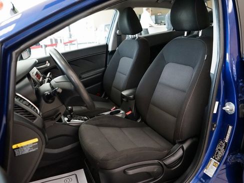 Used 2018 Kia Forte LX image 2