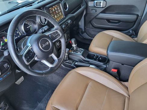 Used 2023 Jeep Wrangler Sahara w/ Cold Weather Group image 13