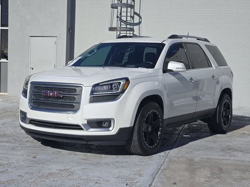 Used 2017 GMC Acadia Limited SLT image 3