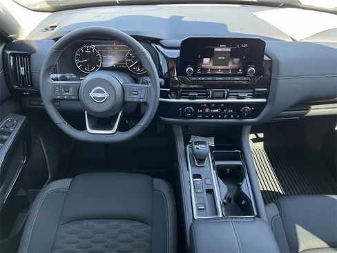 New 2025 Nissan Pathfinder SV w/ Cargo Package image 8