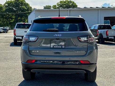 Used 2024 Jeep Compass Limited w/ Elite Group AWD/4WD image 4