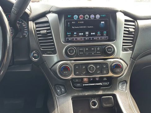 Used 2018 Chevrolet Suburban LT image 5