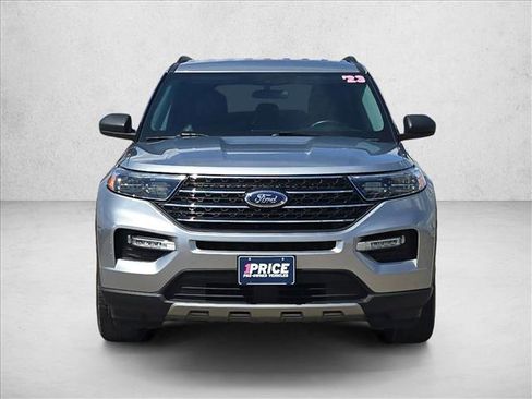 Used 2023 Ford Explorer XLT w/ Equipment Group 202A image 2