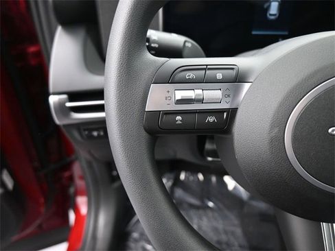 New 2026 Hyundai Tucson SE image 17