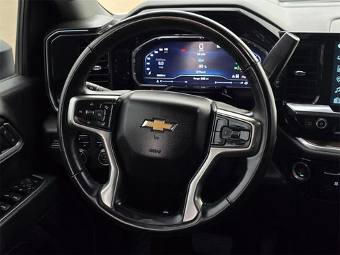Used 2025 Chevrolet Silverado 2500 LT w/ Convenience Package image 15
