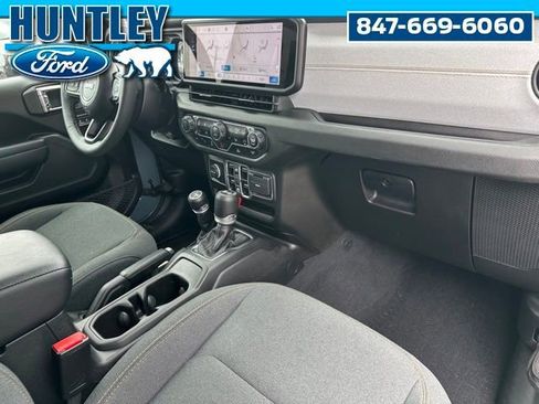 Used 2025 Jeep Wrangler Unlimited Sport S 4xe w/ Convenience Group AWD/4WD image 9