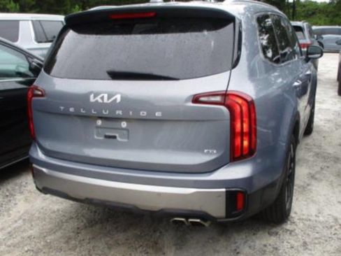 Used 2025 Kia Telluride S AWD/4WD image 2
