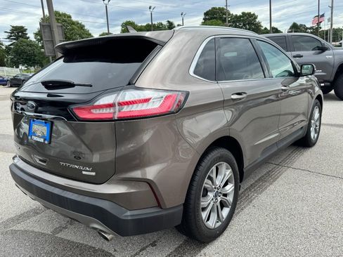 Used 2019 Ford Edge Titanium FWD image 3