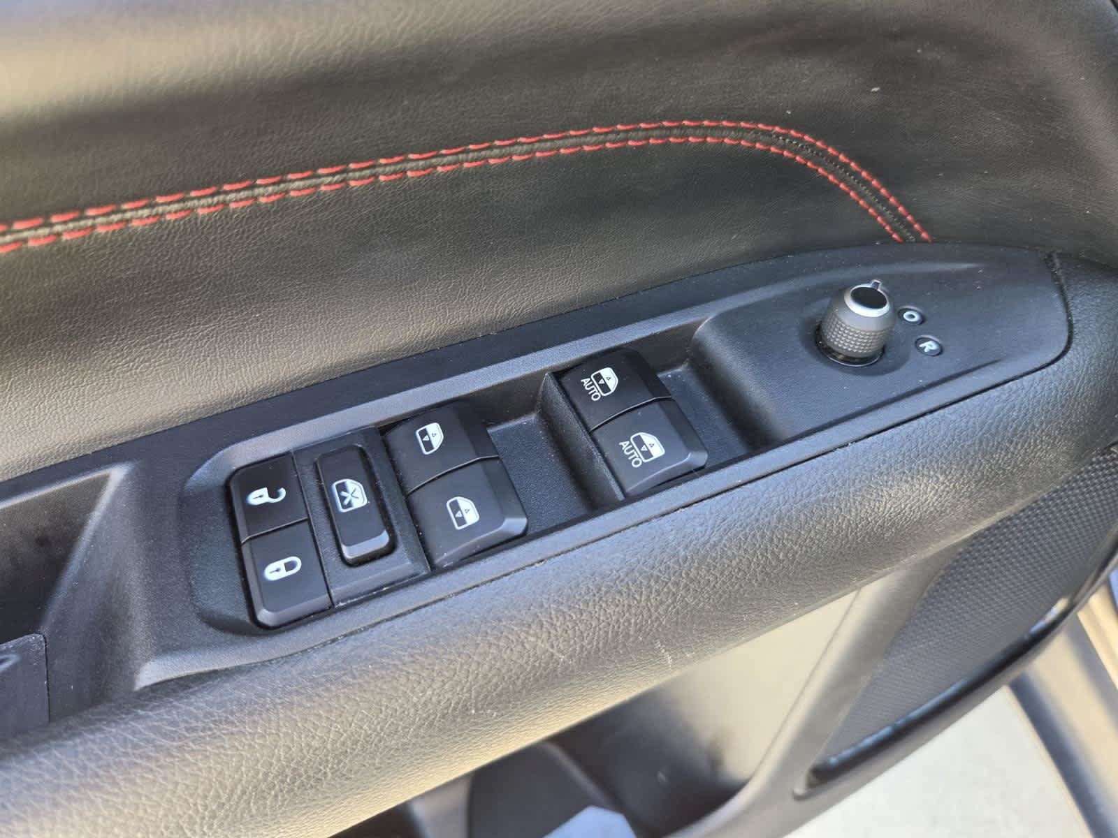 Used 2023 Jeep Compass Trailhawk AWD/4WD image 16