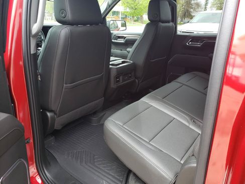 Used 2022 Chevrolet Silverado 1500 RST AWD/4WD image 12