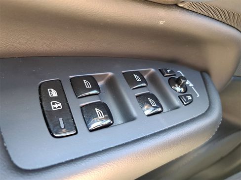 Used 2024 Volvo XC90 T8 Plus w/ Protection Package Premier image 22