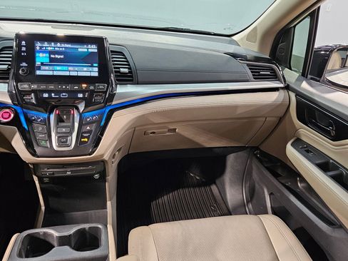 Used 2019 Honda Odyssey Elite image 11