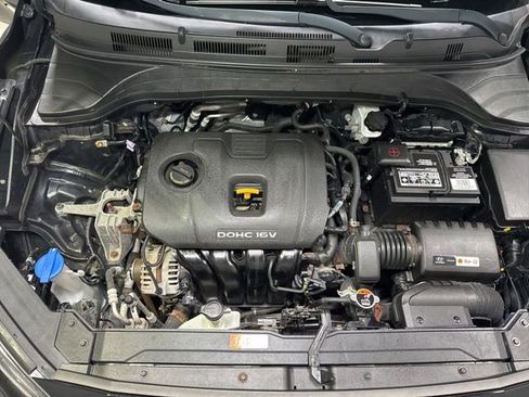Used 2020 Hyundai Kona SE AWD/4WD image 5