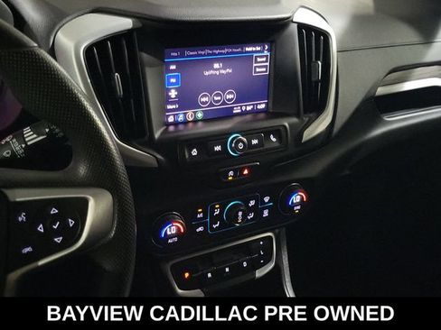 Used 2023 GMC Terrain SLE w/ Driver Convenience Package FWD image 27