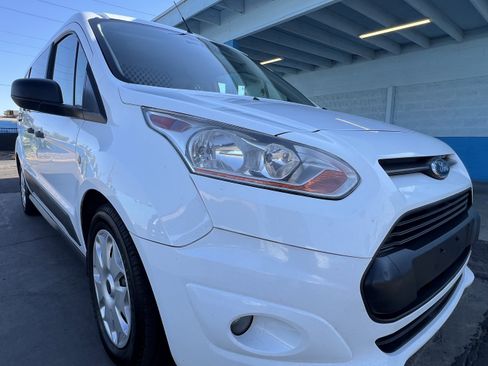 Used 2018 Ford Transit Connect XLT image 1