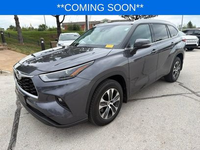 Used 2022 Toyota Highlander XLE