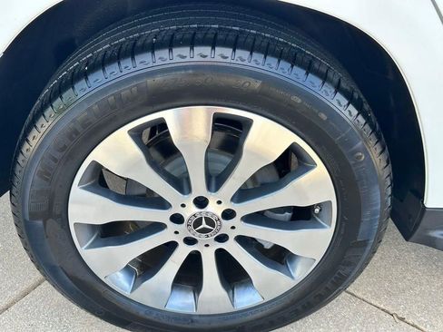 Used 2019 Mercedes-Benz GLS 450 4MATIC image 25