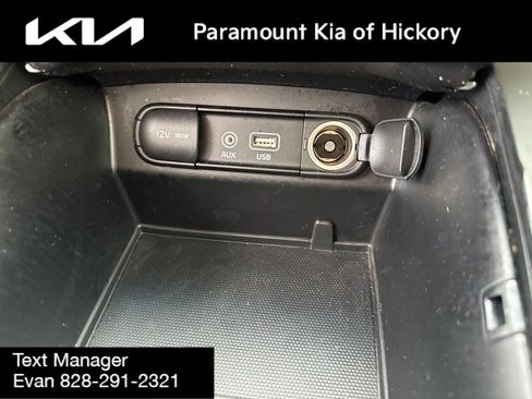 Used 2016 Kia Sorento FWD image 25