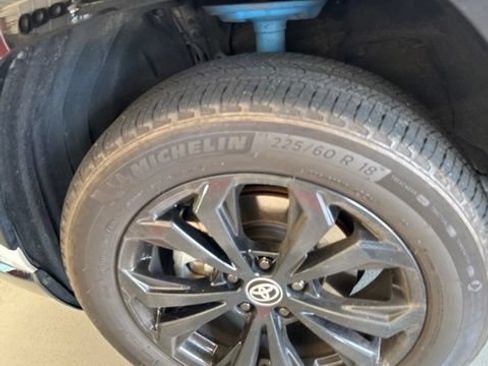 Used 2024 Toyota RAV4 XSE AWD/4WD image 27