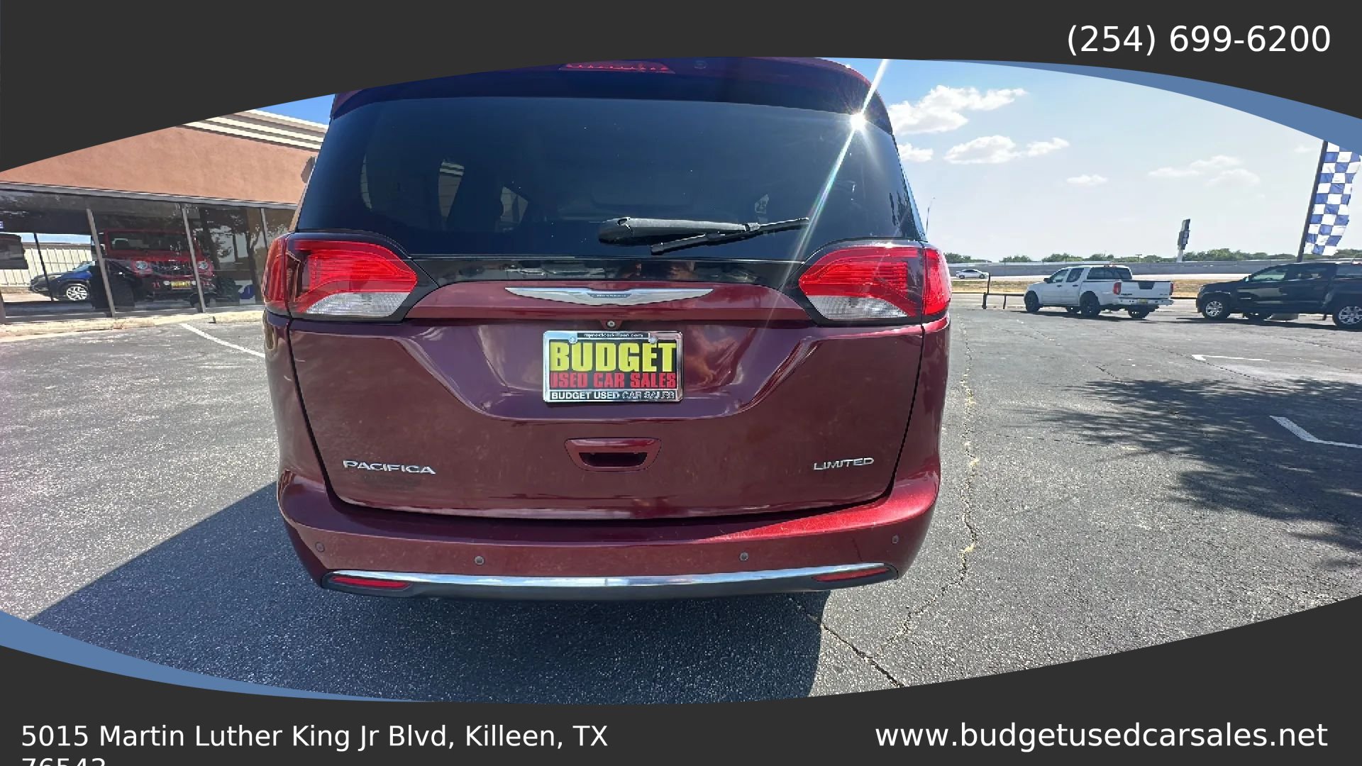 Used 2018 Chrysler Pacifica Limited w/ Tire & Wheel Group FWD image 5