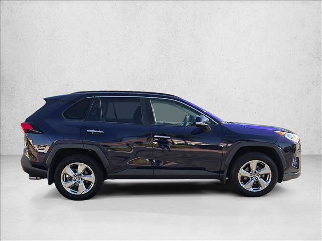 Used 2020 Toyota RAV4 Limited AWD/4WD image 5
