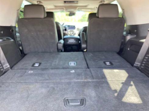 Used 2019 GMC Yukon SLT w/ Premium Edition AWD/4WD image 33