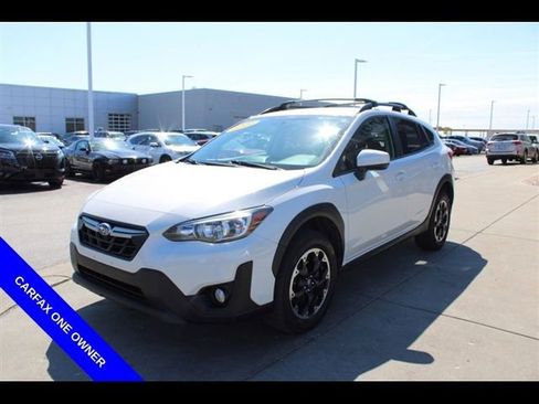 Used 2022 Subaru Crosstrek 2.0i Premium AWD/4WD image 3