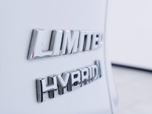 Used 2024 Toyota RAV4 Limited image 7