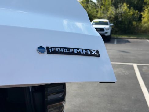 Used 2025 Toyota 4Runner Trailhunter AWD/4WD image 34