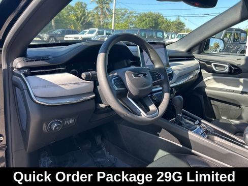 Used 2024 Jeep Compass Limited w/ Elite Group AWD/4WD image 12