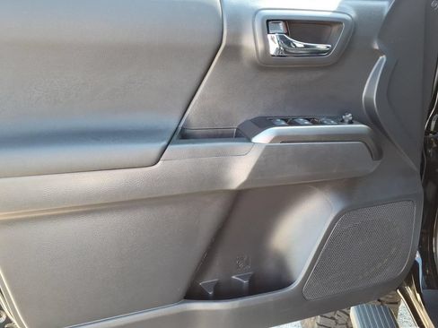Used 2023 Toyota Tacoma TRD Sport AWD/4WD image 16
