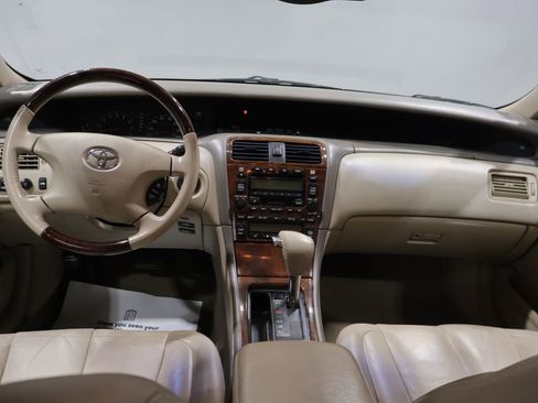 Used 2004 Toyota Avalon XLS image 16
