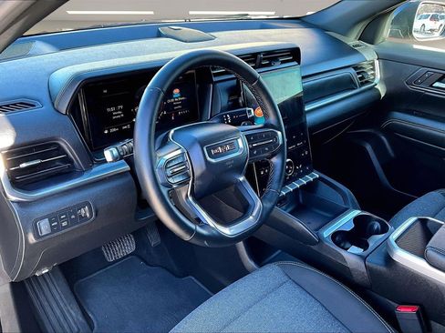 Used 2025 GMC Terrain Elevation image 18