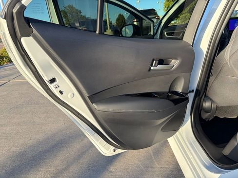 Used 2025 Toyota Corolla Hatchback FWD image 14