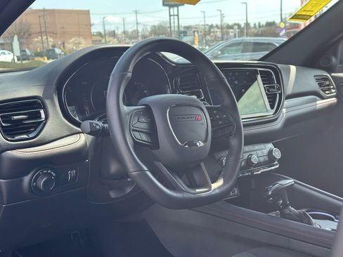 Used 2025 Dodge Durango GT AWD/4WD image 23