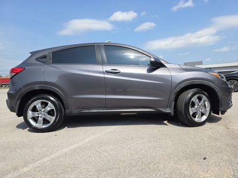Used 2019 Honda HR-V LX image 11