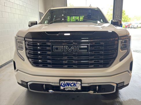 Used 2025 GMC Sierra 1500 Denali Ultimate AWD/4WD image 8