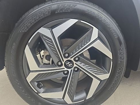 Used 2024 Hyundai Tucson Limited image 11