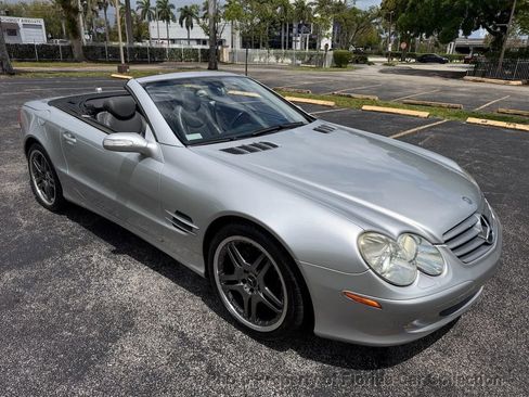 Used 2005 Mercedes-Benz SL 500 image 2