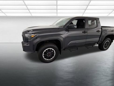 Used 2024 Toyota Tacoma TRD Off-Road AWD/4WD image 3