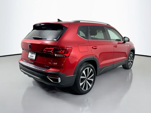 Used 2022 Volkswagen Taos SE image 5