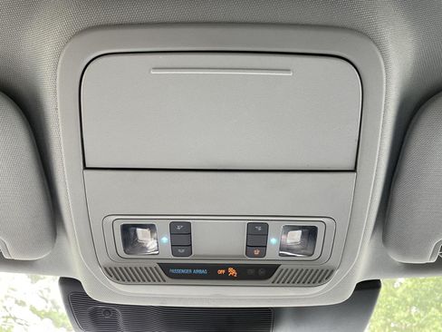 Used 2023 Ford Explorer Limited w/ Equipment Group 301A RWD image 35