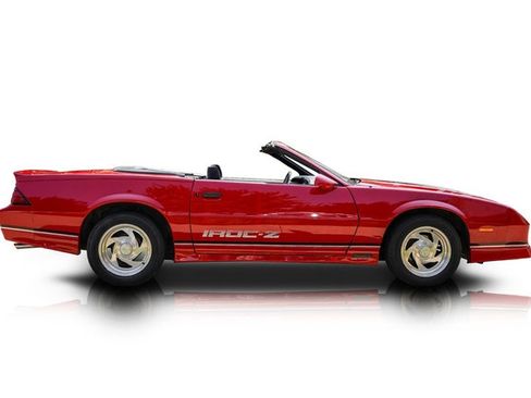 Used 1988 Chevrolet Camaro LT RWD image 2