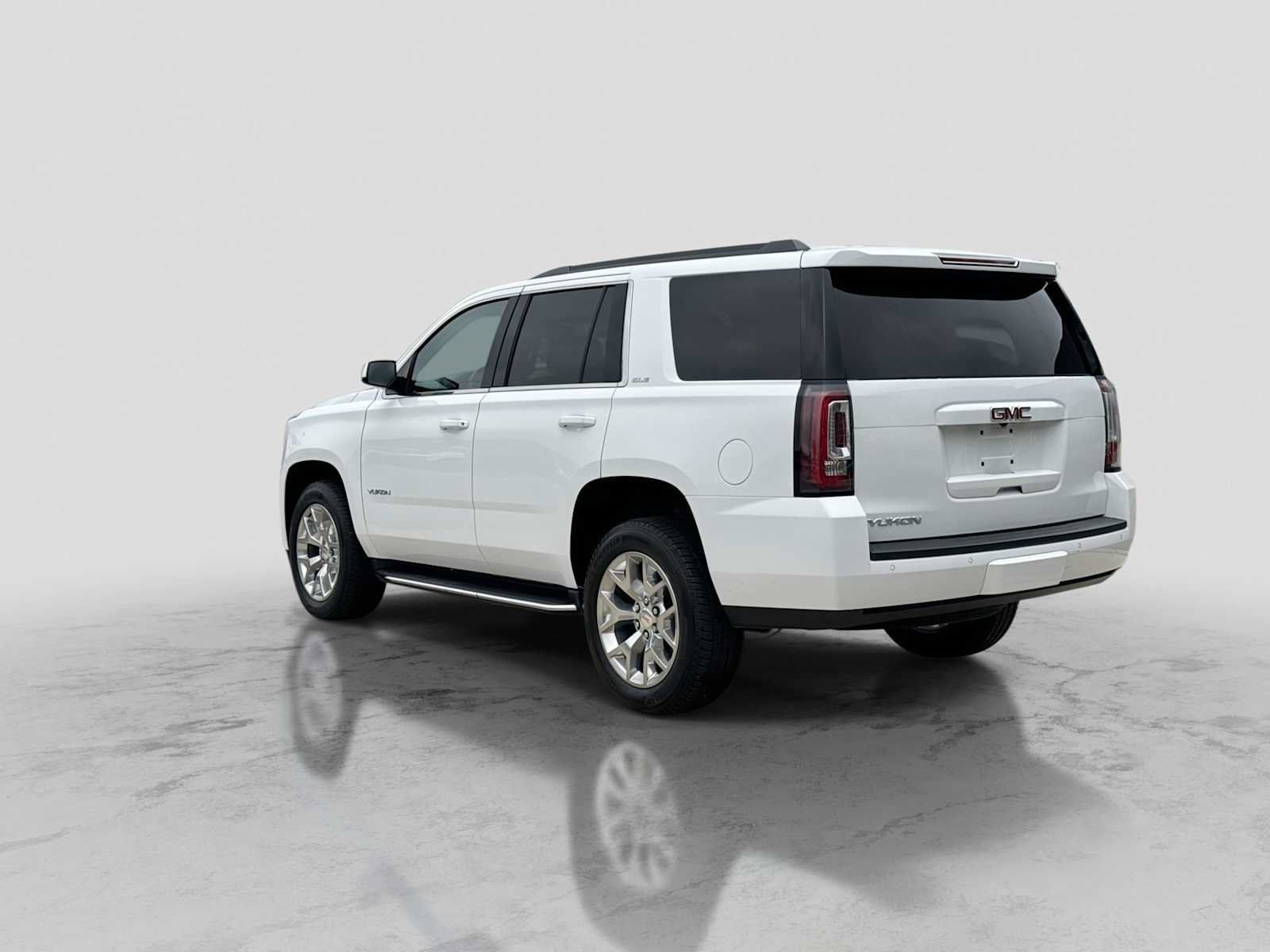 Used 2020 GMC Yukon SLE w/ SLE Value Package AWD/4WD image 4